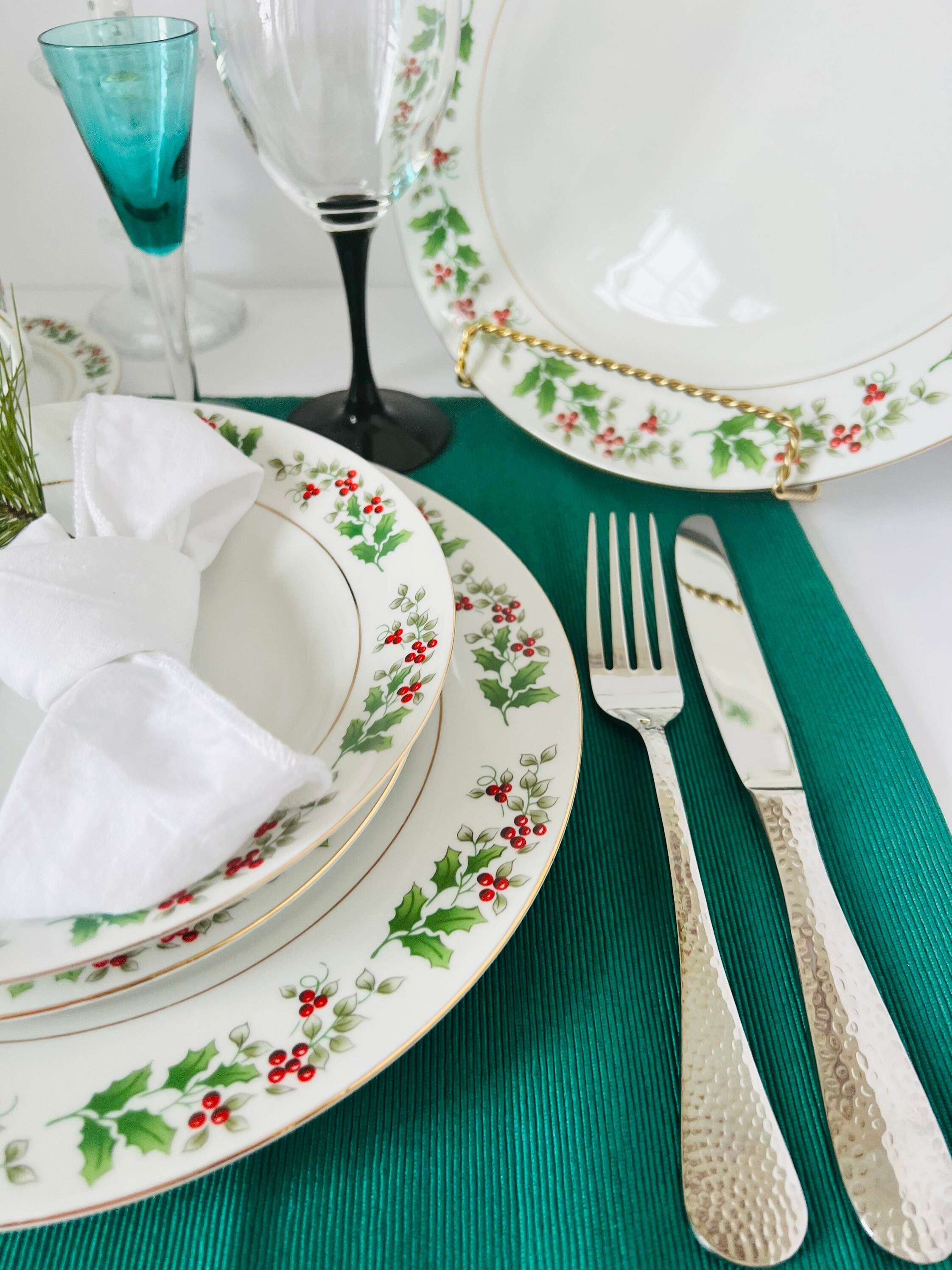 Vintage Gibson Christmas Gold Trimmed Porcelain Dinnerware Etsy