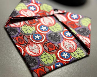 Bandana de superhéroe para perro