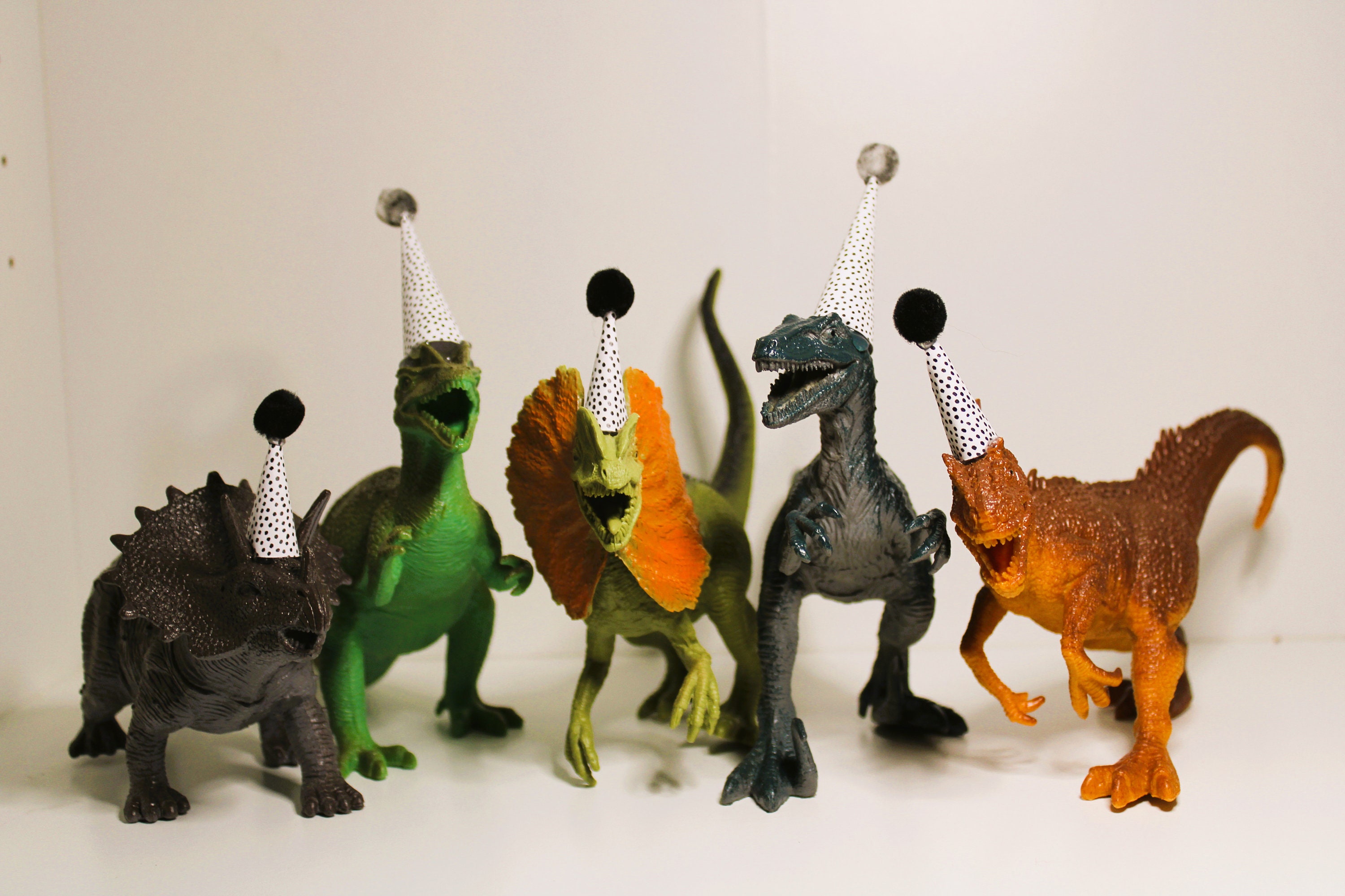 Mini-Partyhüte 10er Pack - Für Stofftiere & Puppen, Verstellbar