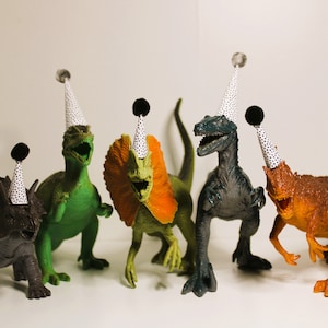 CUSTOM set von Dinosauriern mit Partyhüten und Bling Krawatten ~ Geburtstagsparty ~ Cake Toppers ~ Schlafzimmerdeko