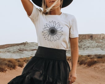 Sunflower Graphic Tee, Women's Plant Shirt