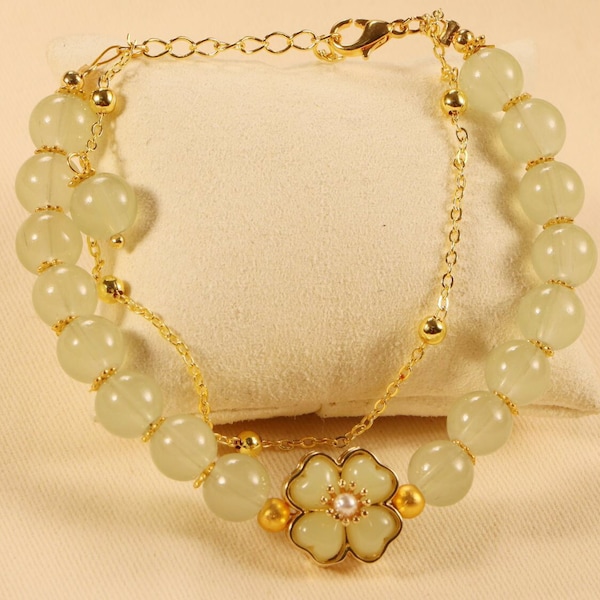 Jade Green Stacking  Bracelet with Flower Charm, Vintage Jewelry for Women