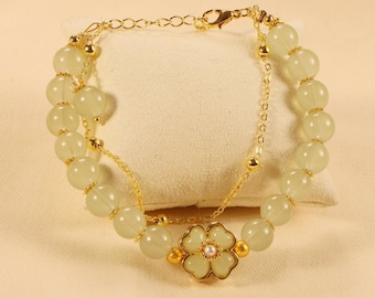 Jade Green Stacking  Bracelet with Flower Charm, Vintage Jewelry for Women