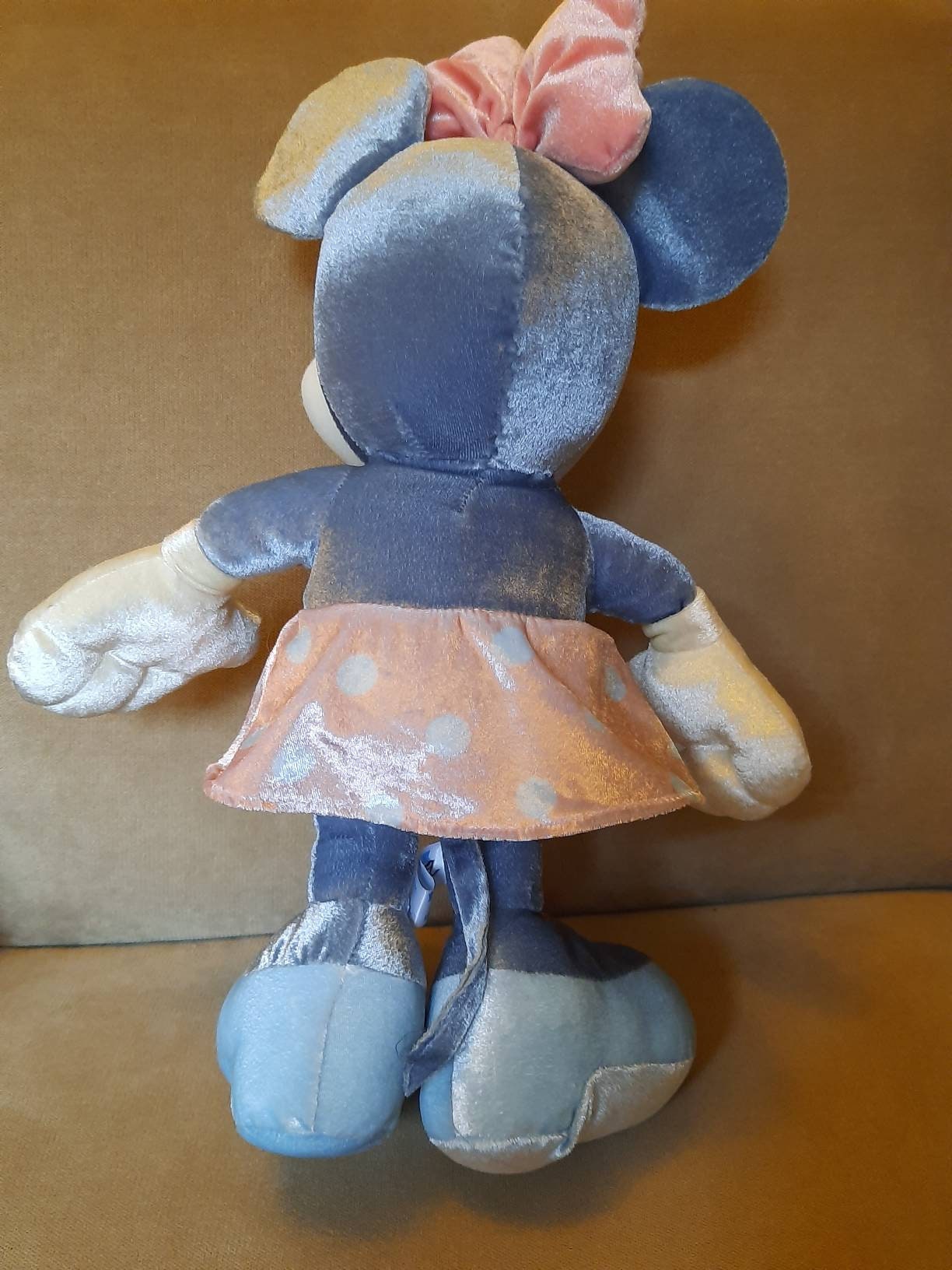 1999 Sega Vintage Minnie Mouse Disney 18jnch Silvery Blue
