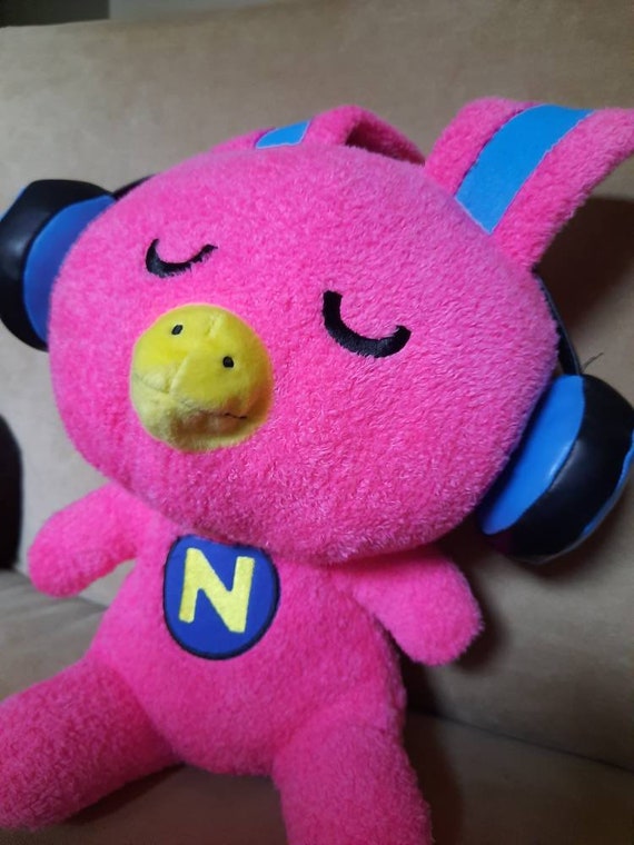  OriginalBashfulHotPinkBunnyうさぎ Amazon.com: Hopearl Hopping Rabbit with LED Ears Interactive