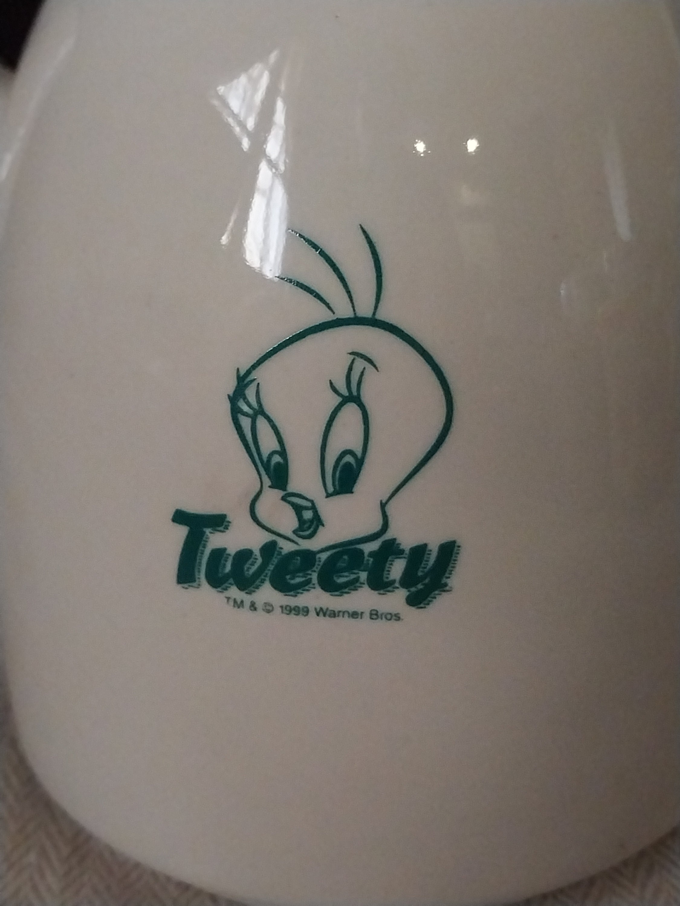 Three-set: Tweety Bird X Mister Donut Plates + 1999 Tea Pot 