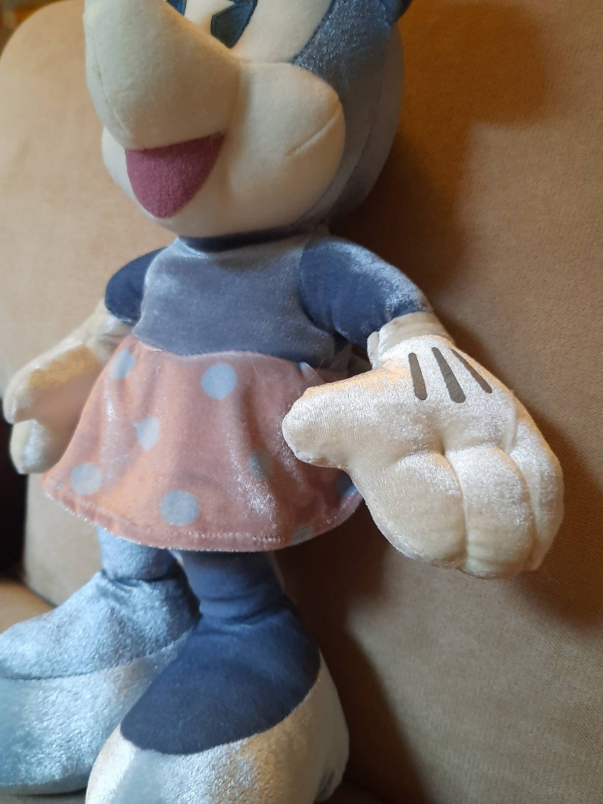 1999 Sega Vintage Minnie Mouse Disney 18jnch Silvery Blue