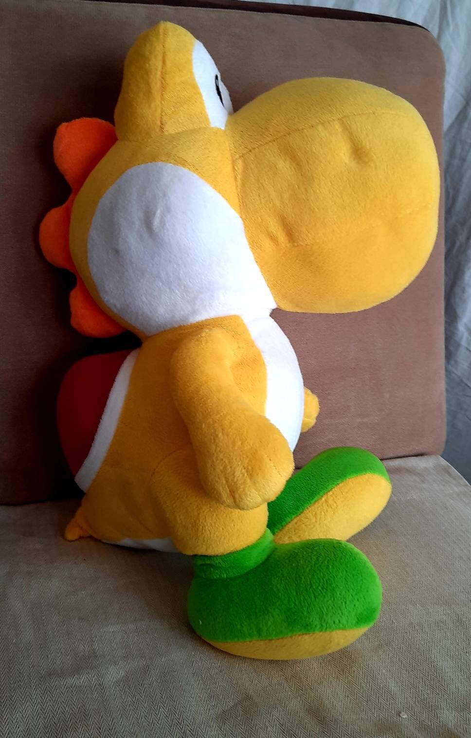 Super Mario Yoshi Large Yellow 18