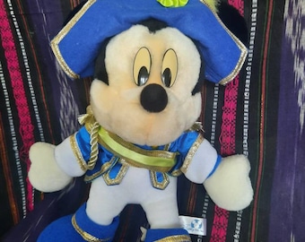Dwa w jednym: Disney Japan 15" Mickey Mouse w motywie Admiral, świetny stan, jak nowy. Wyprodukowano na rynek japoński.