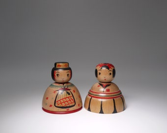small vintage 'ABE Shinya' traditional Japanese kokeshi dolls 7cm / 2.8" free shipping