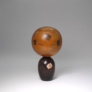vintage SHIDO Shozan creative kokeshi doll 13 cm Versandkostenfrei