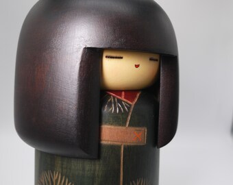 SEKIGUCHI Sansaku Kokeshi (21cm/8.3