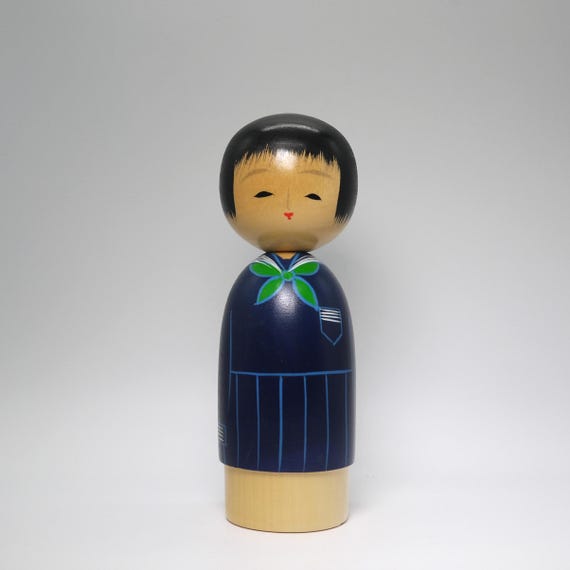 高橋達郎作 こけし（17cm/6.7インチ）、ヴィンテージ セーラー服 木製 