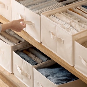 Organizzatore di magliette e camicie