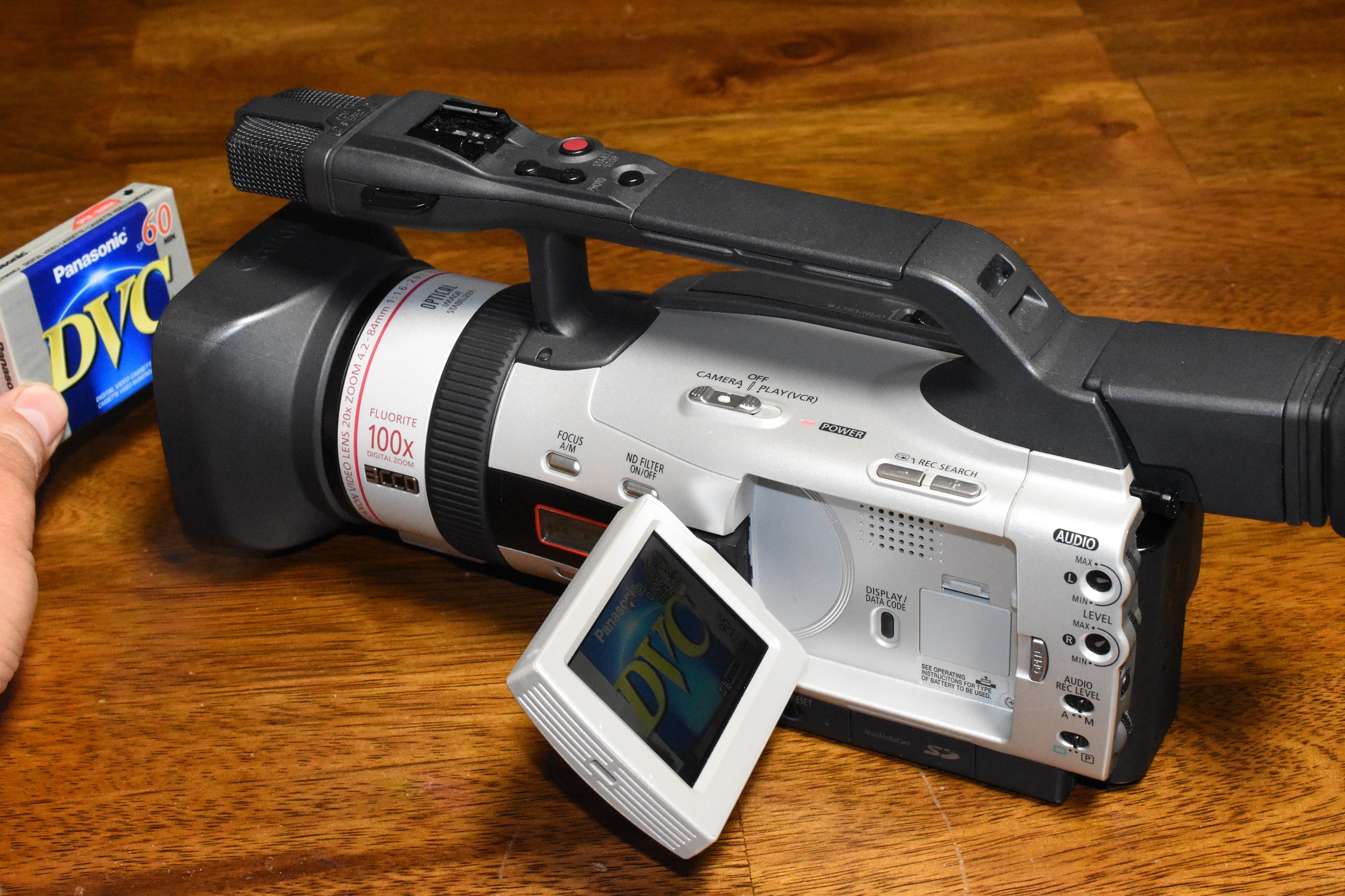 Professional Video Cameras & Camcorders - Canon Central and North Africa