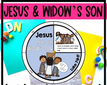 Puede incluir: Una rueda de historia bíblica imprimible colorida con un fondo azul, amarillo y rosa. La rueda presenta una imagen de Jesús sanando al hijo de la viuda con el texto "Jesús sana al hijo de la viuda" y "Lucas 7:11-17". La rueda está etiquetada como "Primero", "Segundo", "Tercero" y "Último".