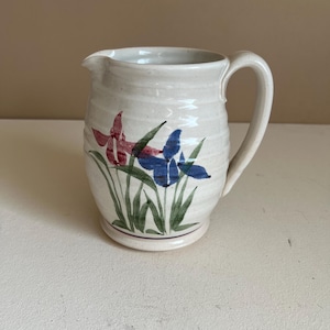 1980s coiled beehive lemonade pitcher with painted irises