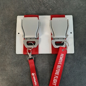 Schlüsselbrett Flugzeug Original Gurte Airline Airbus BOEING 2er Schlüsselboard Deko rot