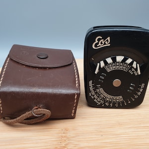 Light meter Metrawatt EOS 1936, Bakelite. Vintage camera. WORLDWIDE SHIPPING.
