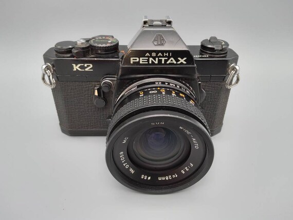 Pentax K2 Asahi Camera. Lens Sun Wide Auto 1: 2.5 28 Mm Sun Lens