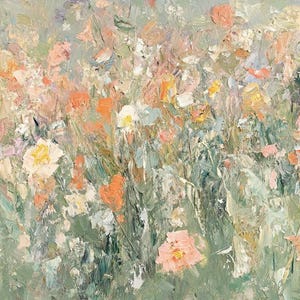 Op de afbeelding: Een impressionistisch schilderij van een weide met wilde bloemen. Het kunstwerk toont een palet van zachte groenen, gelen, sinaasappels en roze. De penseelstreken cre&euml;ren een textuureffect en beelden een veld met bloeiende bloemen af.
