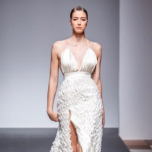 White long dress Priscilla IO. - Elegant long dress - dress for special occasions - bare shoulders dress - high quality - made in Italy