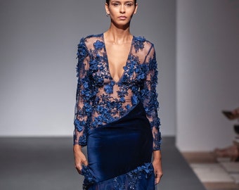 Long dress in velvet and blue lace Priscilla IO. - long sleeves - deep neckline - tulle - sartorial - handmade - high quality - made in Italy