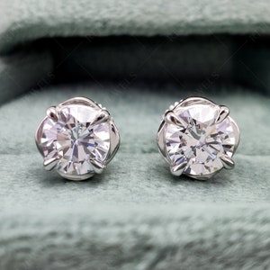 Single stone ear tops hotsell
