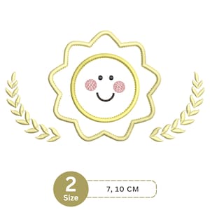 May include: Embroidered patch featuring a smiling sun with rosy cheeks, black eyes, and a curved mouth. The sun is surrounded by a scalloped border and two golden laurel branches. The patch size is 7, 10 cm.