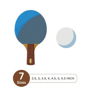 Könnte beinhalten: Gesticktes Design eines blau-grauen Tischtennisschlägers mit braunem Griff und einem weiß-blauen Ball. Das Design ist in 7 Größen von 6,35 cm bis 13,97 cm erhältlich.
