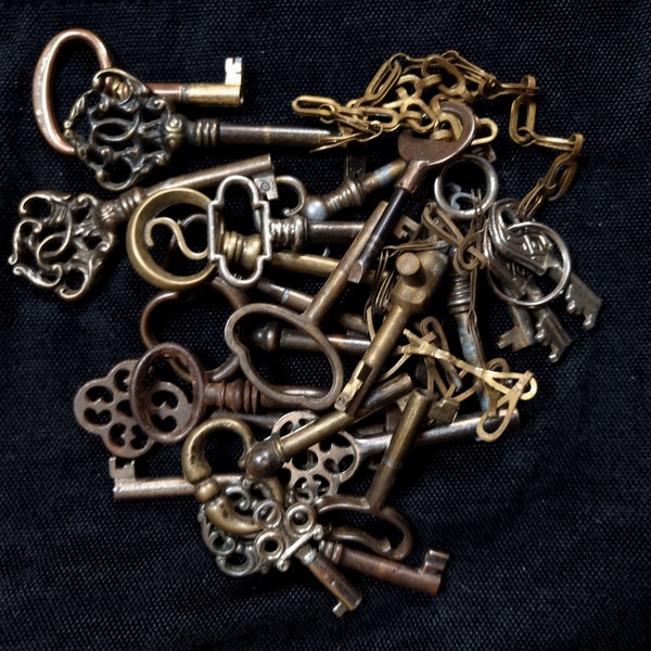 Alte Schlüssel für Schränke, Türen, Kommode - vintage, antik, retro