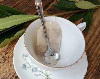 Dainty flower teaspoon, gardener gift choice of flower: poppy, daisy, pansy, rose, orchid, daffodil & sunflower