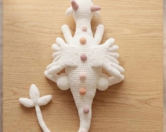 Gehaakt patroon slapende draak: 1,5 m amigurumi (pdf-download)