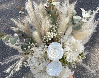 Dried and preserved bouquet/ preserved rose/ white and greenery/ fluffy.