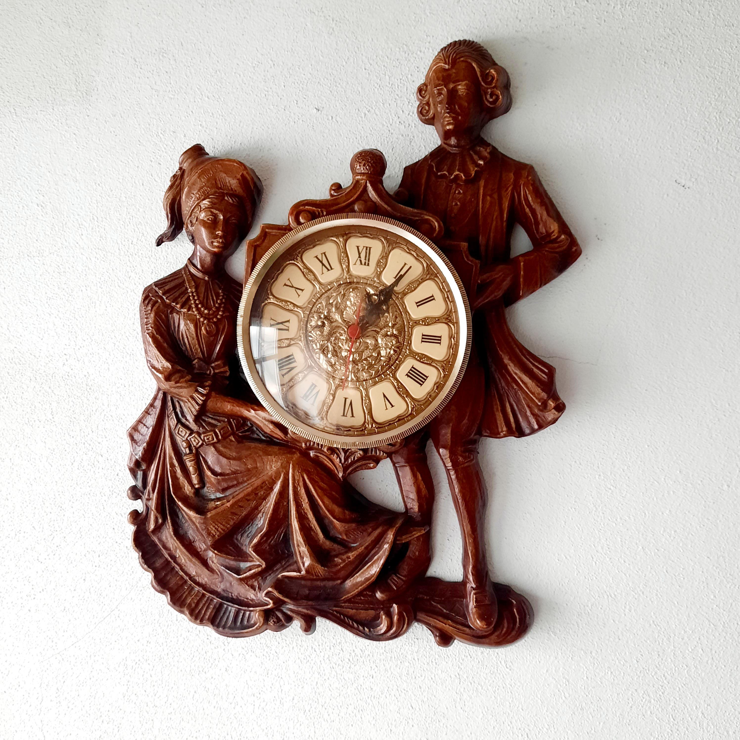 Horloge vintage italienne style Minerva Rococo - Pendule murale effet bois Horloge vintage italienne style Minerva Rococo - Pendule murale effet bois