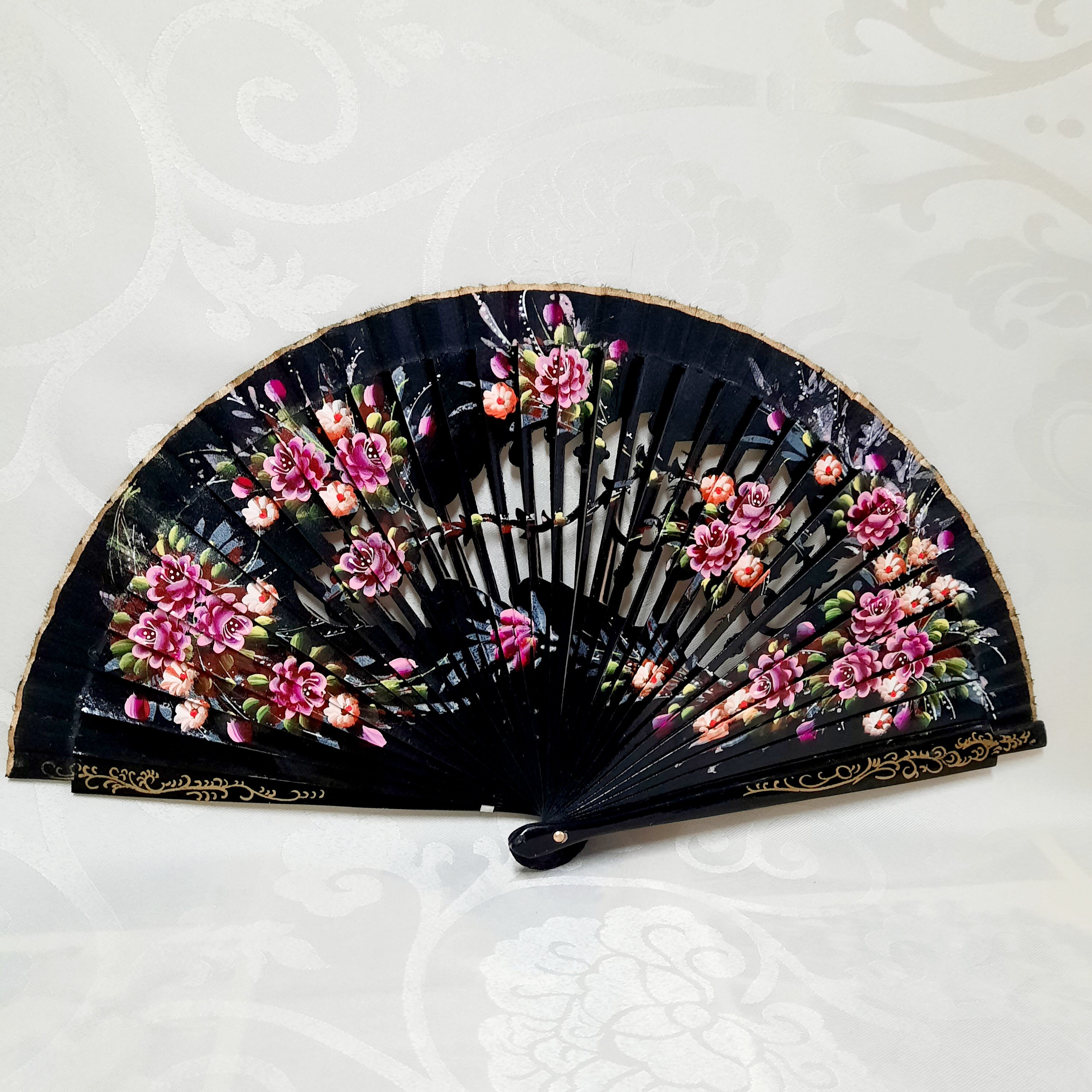Ventilador antigo. Ventilador de madeira. Leques. Ventilador dupla face. Leque - Padrão de Flores Pintadas à Mão e Madeira Laca. década de 1960.