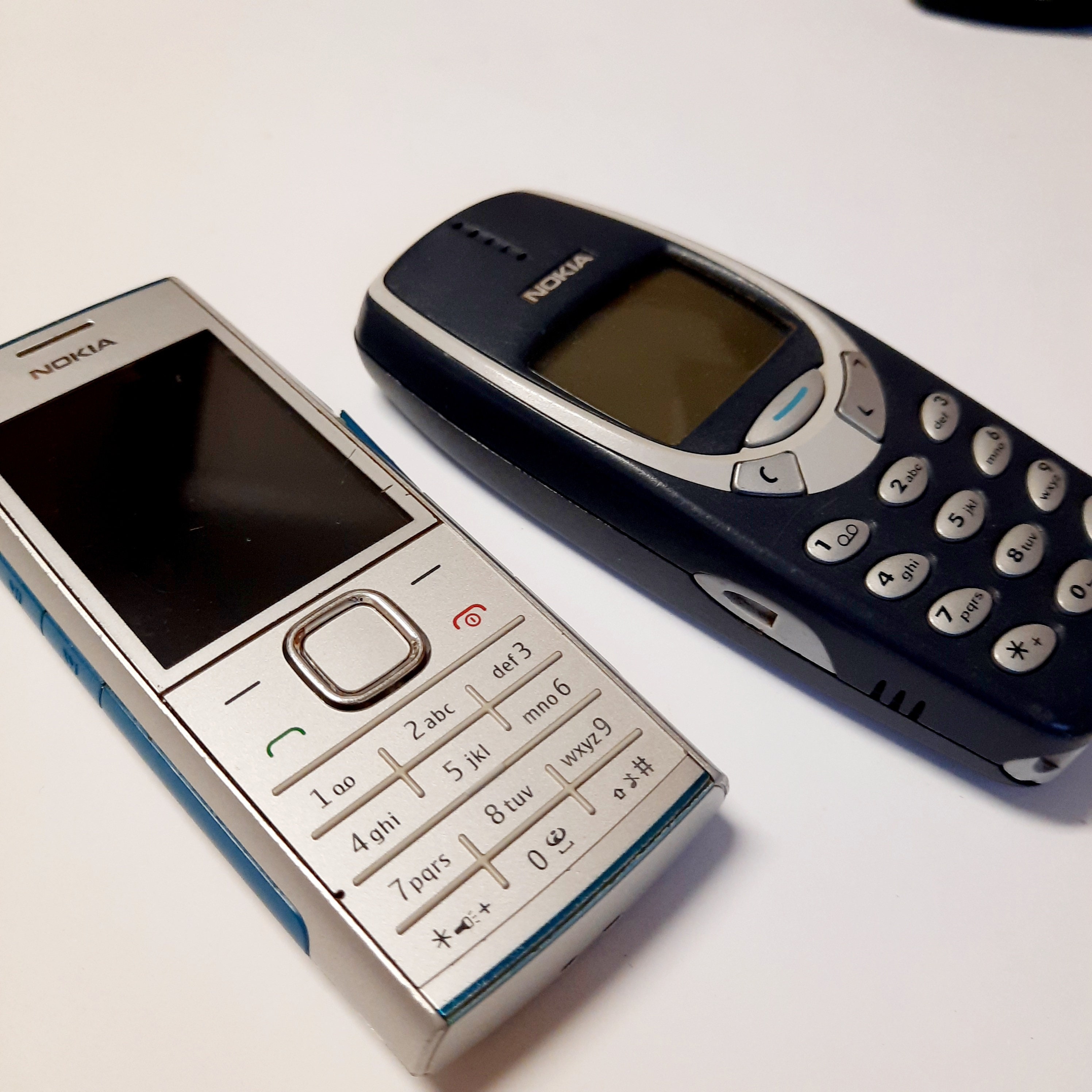 Vintage Nokia Phones. Lot of 10 Nokia Phones. Pushbutton Phones for