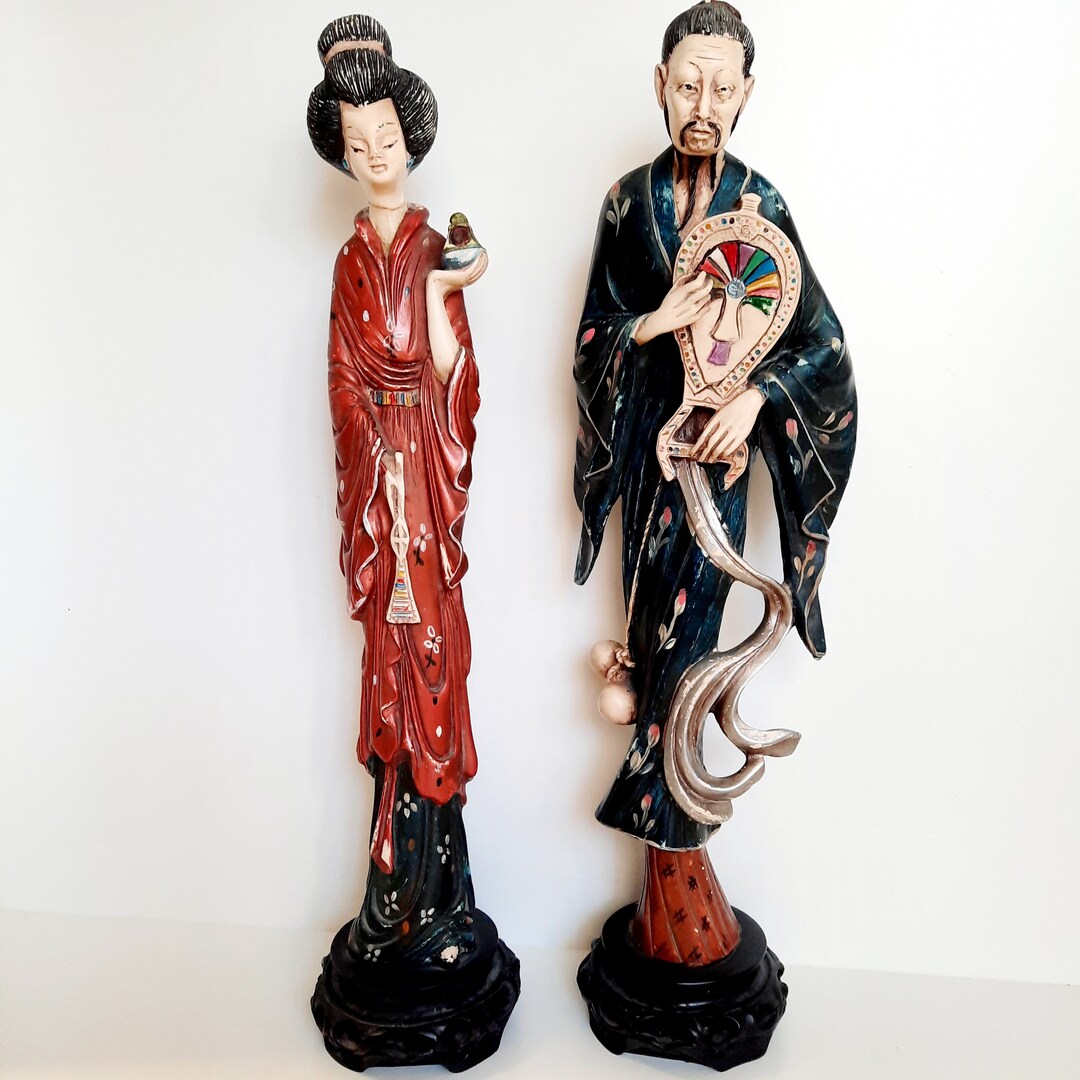 Pair of Fine Vintage Japanese Figurines. Vintage Oriental Sculptures