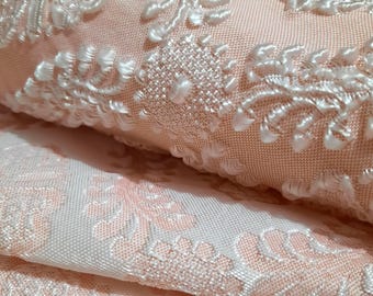 Vintage pink bedspread.Portuguese bedspread. Housewarming gift.Baroque cover. Fringe.