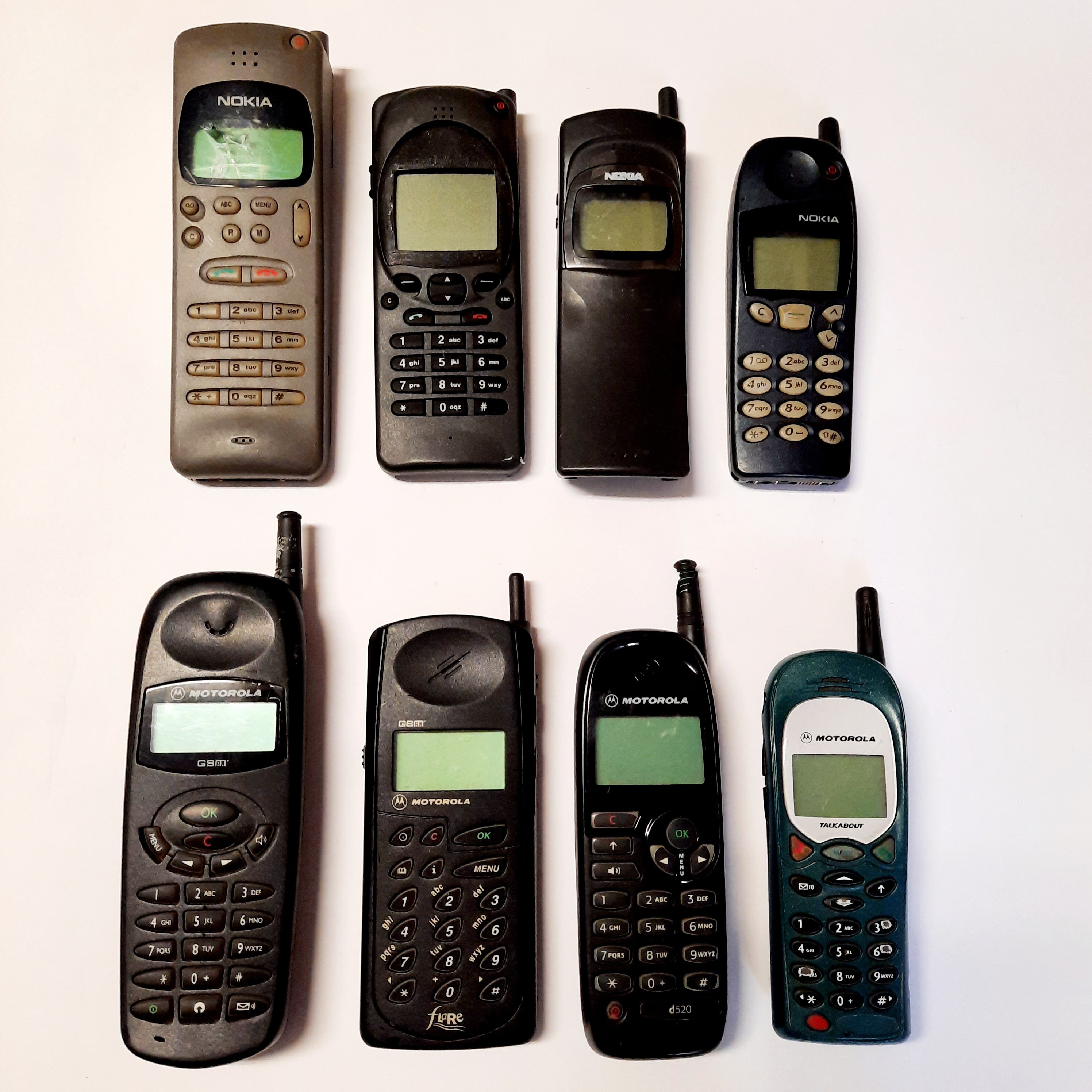  Nokia 1208 Sim Gratis Teléfono Móvil Negro : Celulares y  Accesorios
