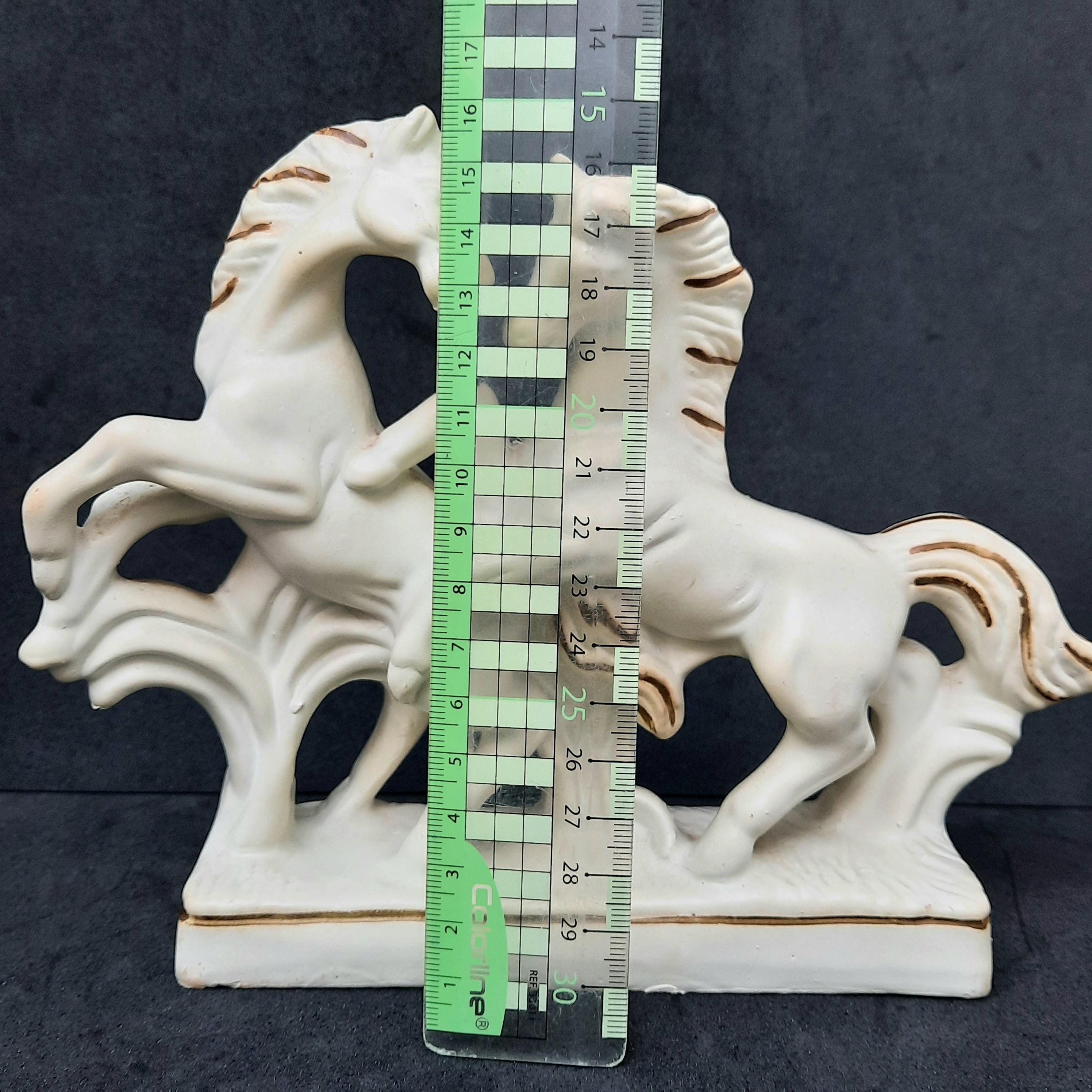 陶器の馬の置物。戯れる馬の置物。ホームデコレーション - Etsy 日本