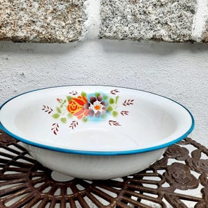Tigela pequena de esmalte vintage. Tigela de esmalte funda. Tigela de metal com flores. Tigela de esmalte feita na China