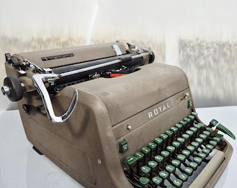 Royal Vintage Typewriter HH | Green Keys Retro Typewriter | Antique Writing Machine | Mid Century Office Decor