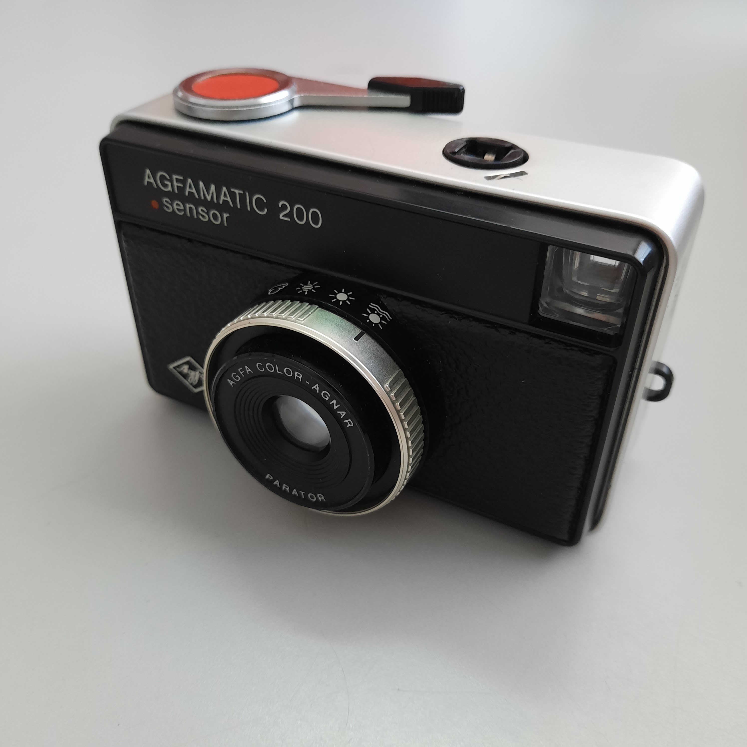 ドイツ製 Agfamatic 200 Sensor オリジナルケース付き 【公式通販】