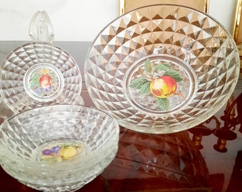 Glas Salatschüssel und sechs kleine Schälchen. Vintage Set - Salatschüssel mit kleinen Eisformen mit Obstdesign