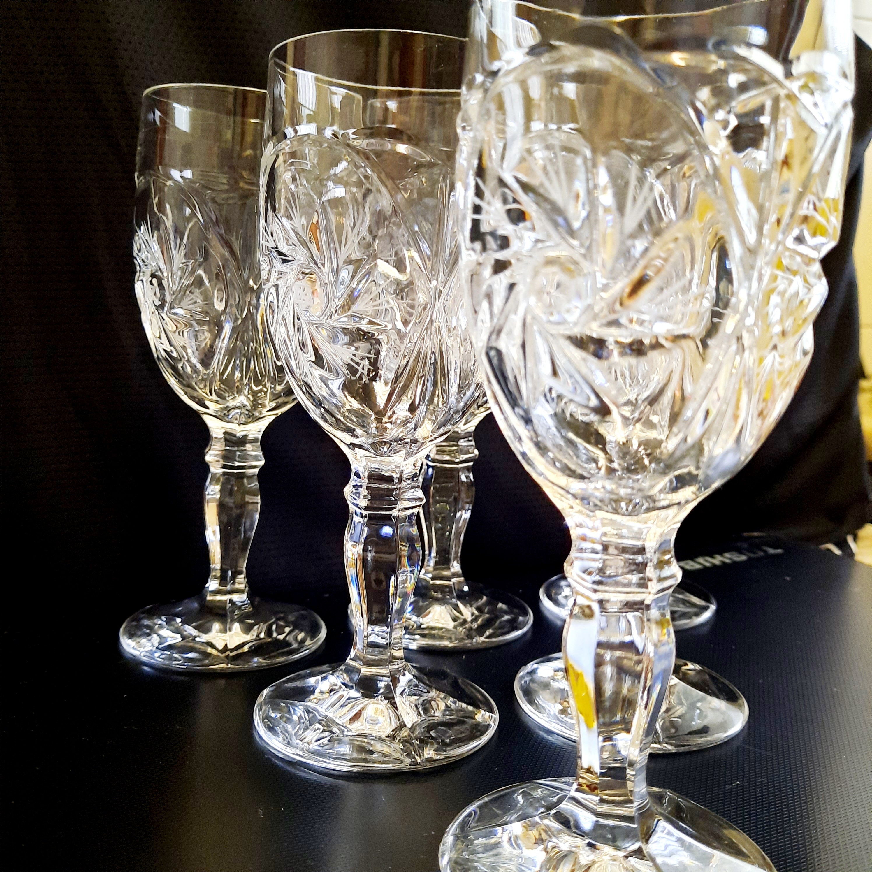 Water glasses, lead crystal,  Set of 6 pieces. Hand engraving.