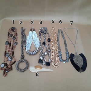 Vintage-Schmuck des letzten Jahrhunderts. Dekorationen unserer Urgroßmütter. 1960-1990.