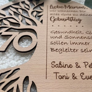 Geschenk runder Geburtstag. Lebensbaum Holz mit Wunschtext. Geburtstag