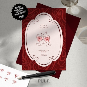 Puede incluir: Una invitación de boda con un diseño rojo y blanco. La invitación presenta los nombres "Lisa & Marcus" y la fecha "25.09.27" con la ubicación "Dorset, England". También hay un bolígrafo negro y una hoja de papel con ilustraciones rojas.