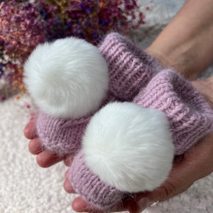 Newborn handmade baby booties Knitted baby slippers Knit baby booties Pure merino wool baby booties Knitted Baby shoes Pom pom booties